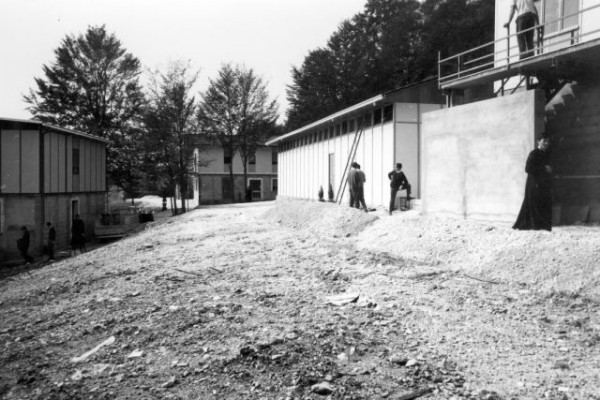 1967, estate - costruzione villaggio a Bosco E