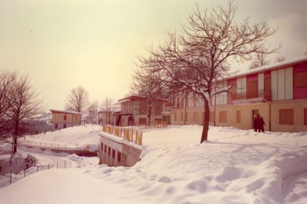 1969 - il villaggio a Bosco in abito invernale D